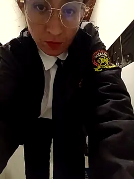 Valentina--1's Live XXX Chat