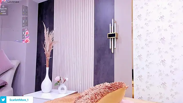 ScarlettMoreのウェブカメラショー