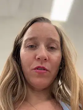 Skyellar Live XXX Chat