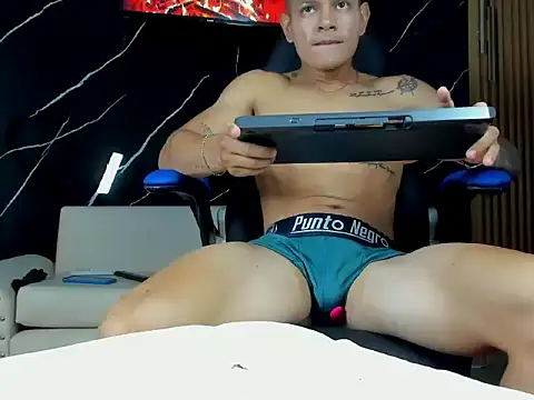 HenrryDouglas Webcam Show