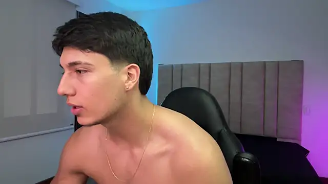 CHRIS_MORGAN1 Show in webcam