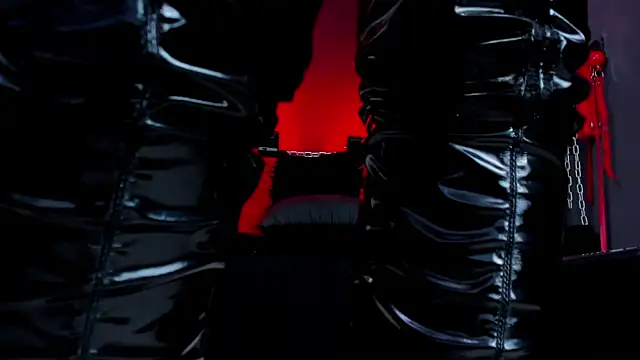 DemetraStone 即時 XXX 聊天