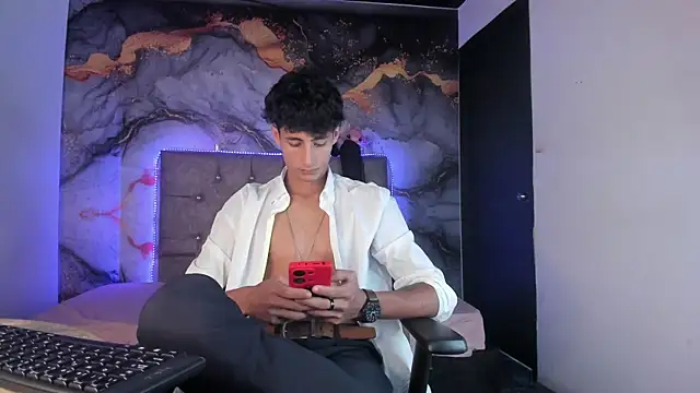 MaxiimoRomano_ Live XXX-Chat