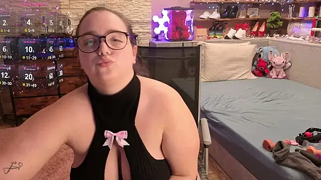 Kimberly-Caprice's Live XXX Chat