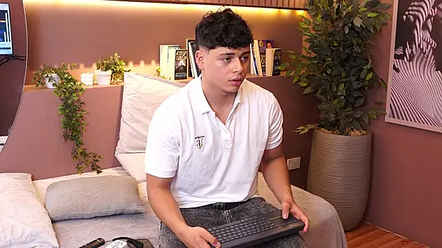 Ethan_occonor's Webcam Show