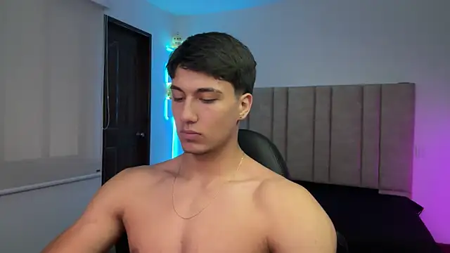 CHRIS_MORGAN1 élő XXX-chatje