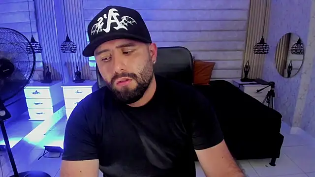 Chatroom XXX en direct de jhon_bear03