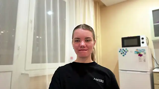 doana_bebriti Adlı Modelin Canlı XXX Sohbeti