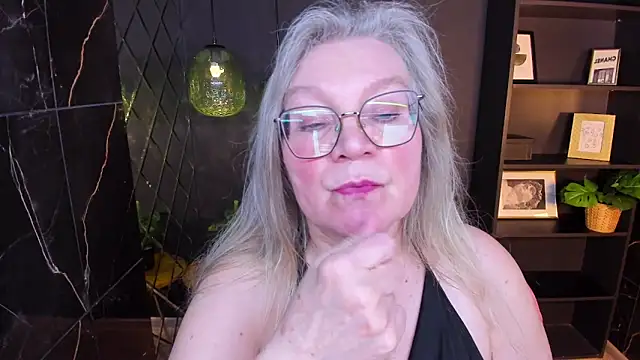 NataliMellow's Live XXX Chat