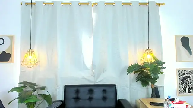 Вебкам-шоу NahomiWhitte