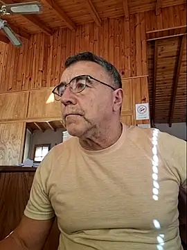 darialmasのライブXXXチャット