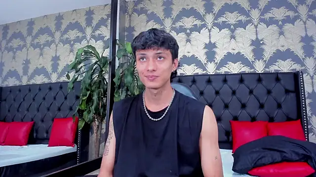 Lean_PortmanのライブXXXチャット