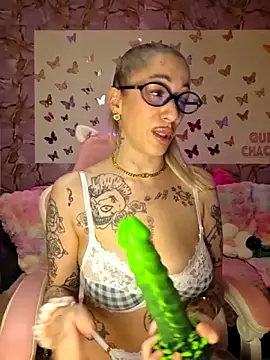 CHACHOULAND Live XXX Chat