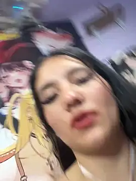 Chat +18 de cherryseduzione ao vivo