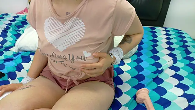 Chat +18 de Abby_Morelly ao vivo