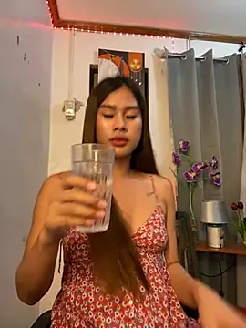 Princessaprilxxx: онлайн-секс-чат