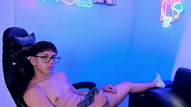 Adrien_silex Webcamshow