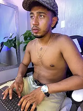 Chat XXX ao vivo de Brand_Collins