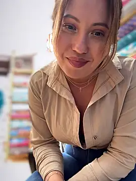 Pokazy przed kamerką – VIOLETA-25_