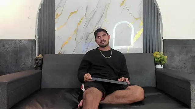 Pokazy przed kamerką – Latins_on_fire