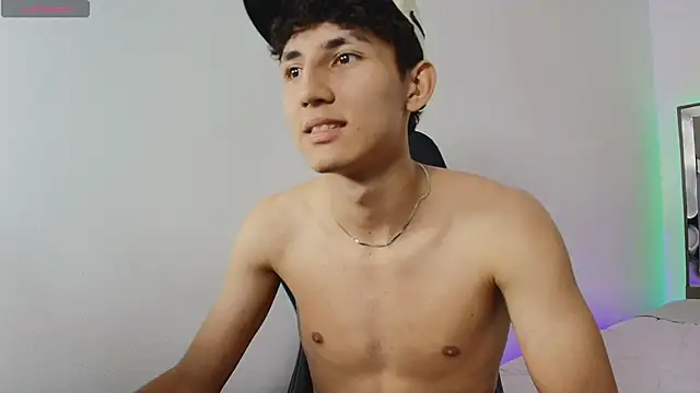 Valentino_Rey webcam show