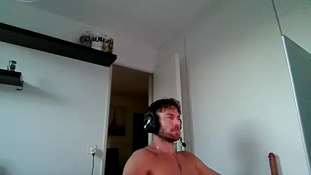 alpha-hunk Show Webcam