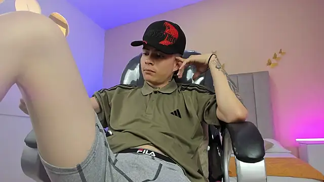 Nascary_Foxn Live XXX chat