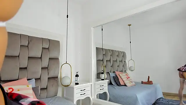 Czat XXX na żywo – gaby_smit__