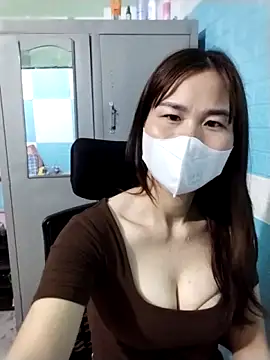 Donatella28 现场XXX聊天