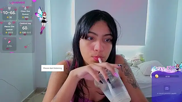 XXX chat uživo modela Lovelyamyy