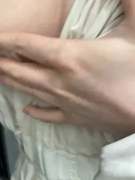 pearl_gloww Adlı Modelin Canlı XXX Sohbeti