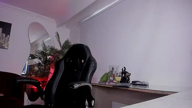 Meghan320: απευθείας συνομιλία ΧΧΧ