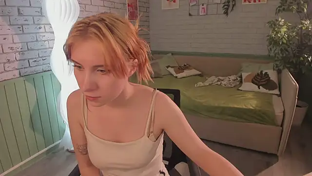 miraiakik Chat XXX in diretta