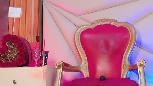 LilyyBigAssn Webbikameraesitys