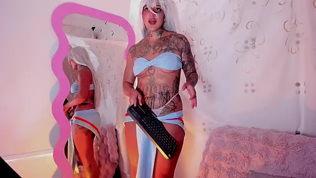 Czat XXX na żywo – KuraiBi