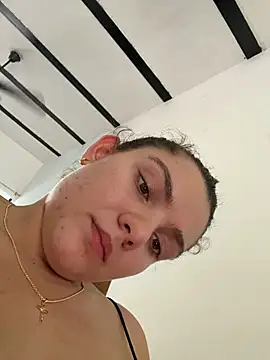 Chat XXX en directo de Eva_stark10