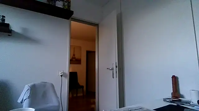 แชท XXX สดของ alpha-hunk