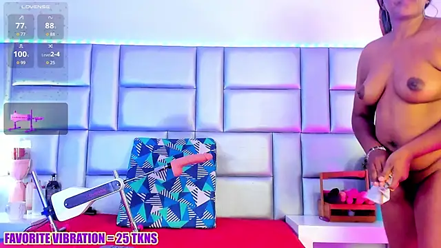 LovelyNickii Chat XXX in diretta