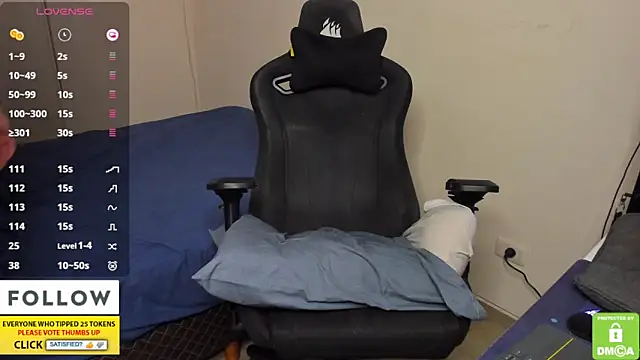 Derekksc élő XXX-chatje