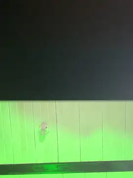 Pokazy przed kamerką – sexybigcum_