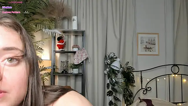 ThelmaJusto Adlı Modelin Canlı XXX Sohbeti