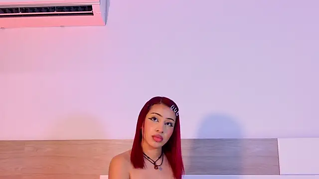 LindaBenetti's Live XXX Chat