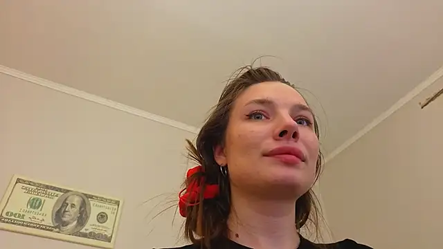 IceDanielles Adlı Modelin Canlı XXX Sohbeti