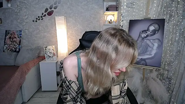 NickyAdamidi Chat XXX in diretta