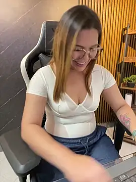 Živý XXX chat KellyBrooklyn_