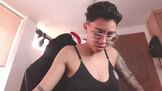 Cutie_Shy_'s Live XXX Chat