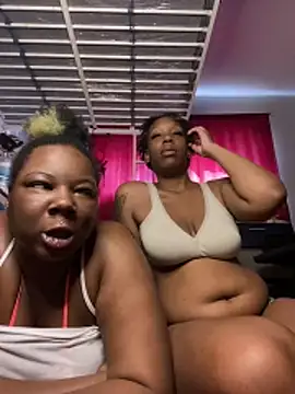 Chat +18 de DamnBubbles ao vivo