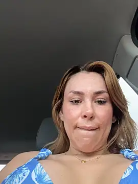 Pokazy przed kamerką – LeaGambit__