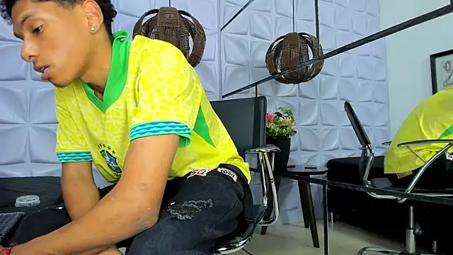 Онлайн чат XXX AndySinss