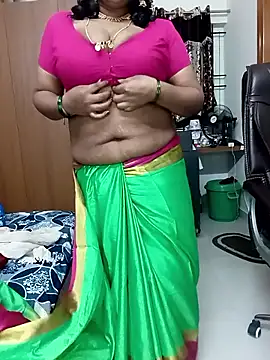 Pokazy przed kamerką – Chandini_Telugu